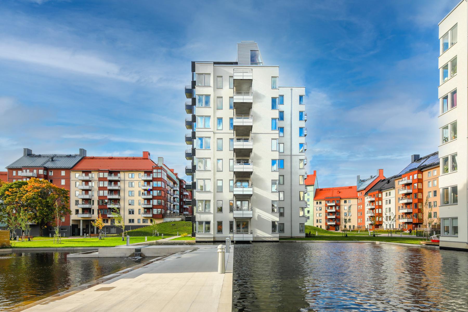 Hyreslägenhet på Längbrogatan 25B i Örebro
